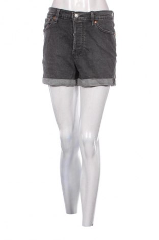 Dámske kraťasy  Levi's, Veľkosť M, Farba Sivá, Cena  30,95 €