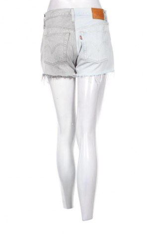 Damskie szorty Levi's, Rozmiar M, Kolor Kolorowy, Cena 110,42 zł