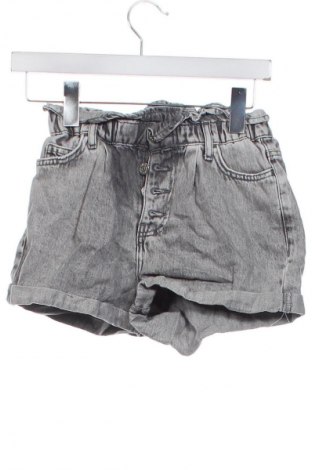 Pantaloni scurți de femei ONLY, Mărime XS, Culoare Gri, Preț 41,99 Lei