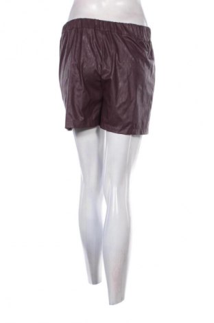 Pantaloni scurți de femei Pinko, Mărime M, Culoare Mov, Preț 500,00 Lei