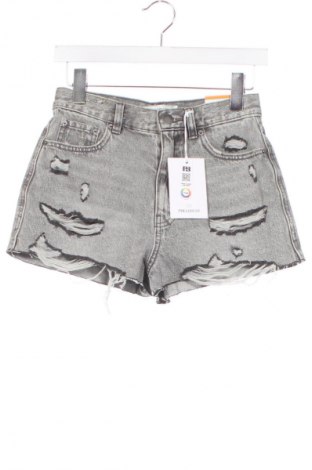 Γυναικείο κοντό παντελόνι Pull&Bear, Μέγεθος XS, Χρώμα Μαύρο, Τιμή 17,99 €