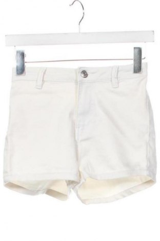 Damen Shorts Terranova, Größe XS, Farbe Weiß, Preis 9,72 €