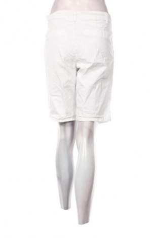Damen Shorts Yessica, Größe L, Farbe Weiß, Preis 13,99 €