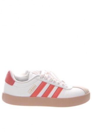 Dámske topánky  Adidas Respect Me, Veľkosť 36, Farba Viacfarebná, Cena  117,95 €