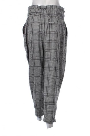 Dámske nohavice Bershka, Veľkosť M, Farba Viacfarebná, Cena  9,95 €