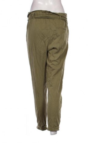 Pantaloni de femei Bershka, Mărime M, Culoare Verde, Preț 98,99 Lei