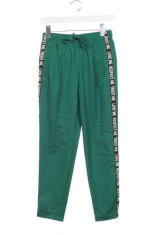 Dámské kalhoty  Bershka, Velikost XS, Barva Zelená, Cena  469,00 Kč