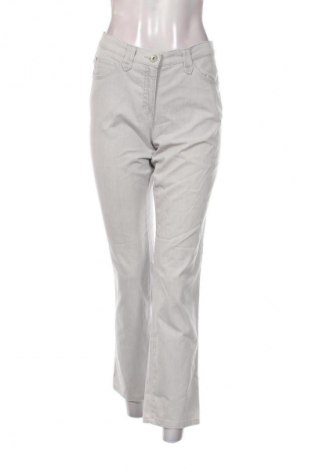 Pantaloni de femei Brax, Mărime M, Culoare Bej, Preț 210,99 Lei