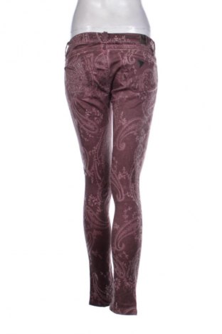 Damenhose Guess, Größe S, Farbe Mehrfarbig, Preis € 53,74