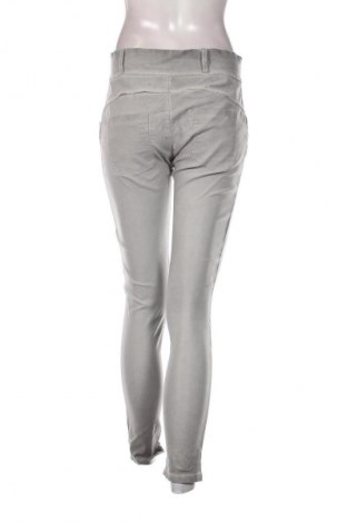 Damskie spodnie Made In Italy, Rozmiar M, Kolor Szary, Cena 67,99 zł