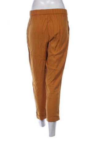 Dámské kalhoty  Pull&Bear, Velikost S, Barva Oranžová, Cena  469,00 Kč