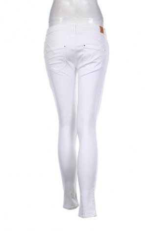 Damenhose Stradivarius, Größe M, Farbe Weiß, Preis € 9,99