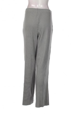 Damenhose Vince, Größe M, Farbe Grün, Preis 224,99 €