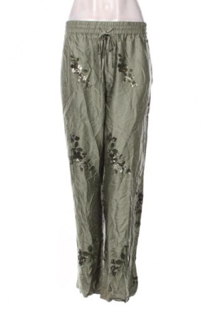 Pantaloni de femei Zara, Mărime L, Culoare Verde, Preț 91,99 Lei