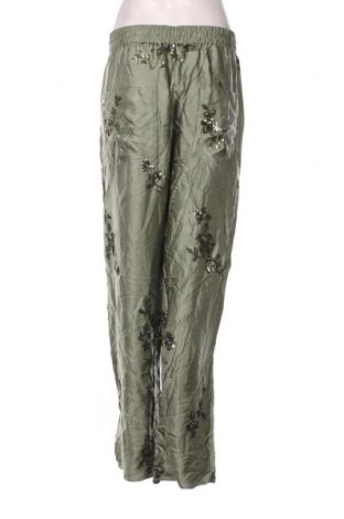 Pantaloni de femei Zara, Mărime L, Culoare Verde, Preț 91,99 Lei