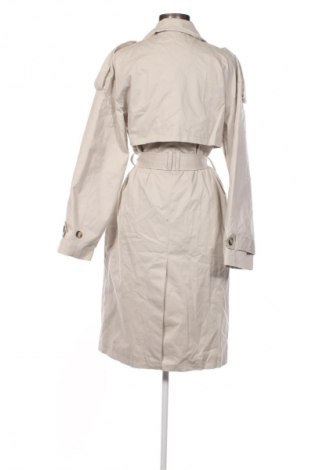 Damen Trenchcoat Bershka, Größe M, Farbe Ecru, Preis 46,99 €
