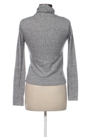 Dámsky rolák  Stradivarius, Veľkosť M, Farba Sivá, Cena  9,72 €