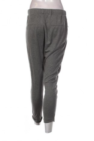 Дамско спортно долнище Pulz Jeans, Размер L, Цвят Сив, Цена 34,99 лв.