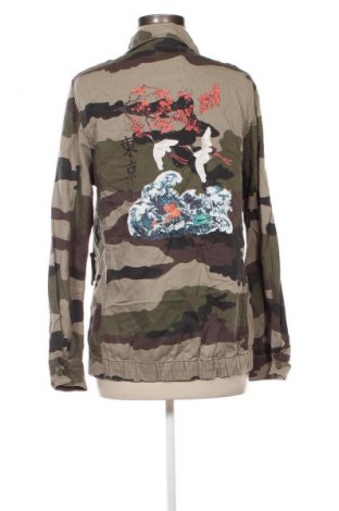 Damenjacke Bershka, Größe M, Farbe Mehrfarbig, Preis 15,99 €