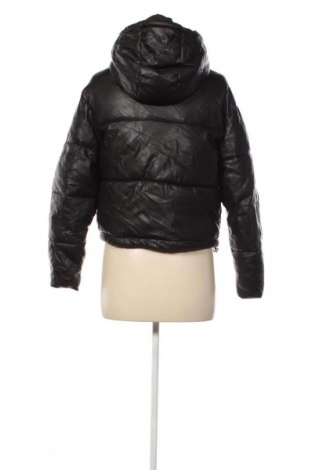 Dámska bunda  Bershka, Veľkosť S, Farba Čierna, Cena  27,95 €