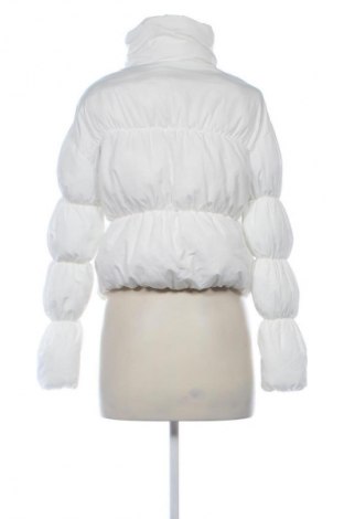 Dámska bunda  Bershka, Veľkosť S, Farba Biela, Cena  33,95 €