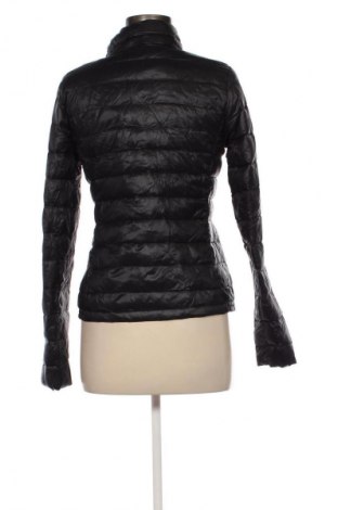 Dámska bunda  Lindsay, Veľkosť M, Farba Čierna, Cena  27,95 €