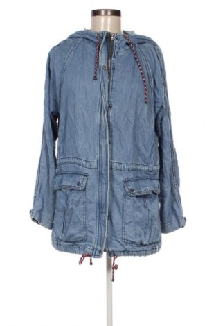 Γυναικείο μπουφάν Pull&Bear, Μέγεθος M, Χρώμα Μπλέ, Τιμή 30,99 €