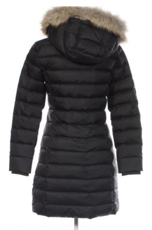 Дамско яке Tommy Jeans, Размер S, Цвят Черен, Цена 469,99 лв.
