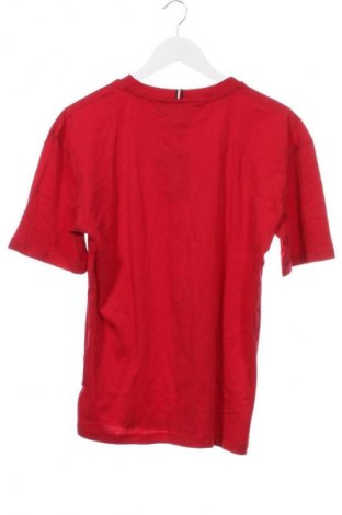 Dětské tričko  Tommy Hilfiger, Velikost 15-18y/ 170-176 cm, Barva Červená, Cena  739,00 Kč