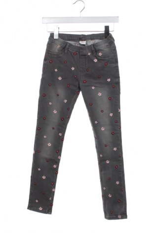 Kinderjeans S.Oliver, Größe 8-9y/ 134-140 cm, Farbe Grau, Preis € 18,99