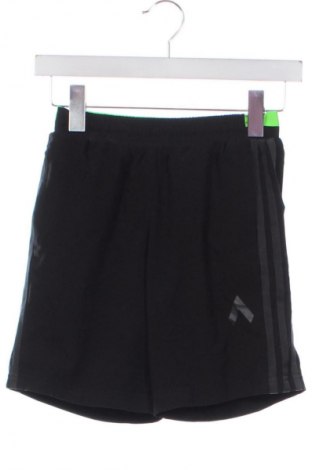 Dětské krátké kalhoty  Adidas, Velikost 9-10y/ 140-146 cm, Barva Vícebarevné, Cena  389,00 Kč