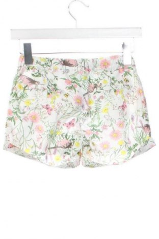 Παιδικό κοντό παντελόνι H&M, Μέγεθος 6-7y/ 122-128 εκ., Χρώμα Πολύχρωμο, Τιμή 7,12 €