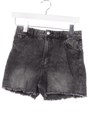 Dětské krátké kalhoty  H&M, Velikost 12-13y/ 158-164 cm, Barva Šedá, Cena  239,00 Kč