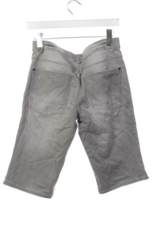 Dětské krátké kalhoty  Kiabi, Velikost 13-14y/ 164-168 cm, Barva Šedá, Cena  179,00 Kč