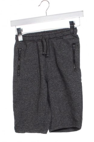 Gyerek rövidnadrág LC Waikiki, Méret 7-8y / 128-134 cm, Szín Szürke, Ár 2 369 Ft
