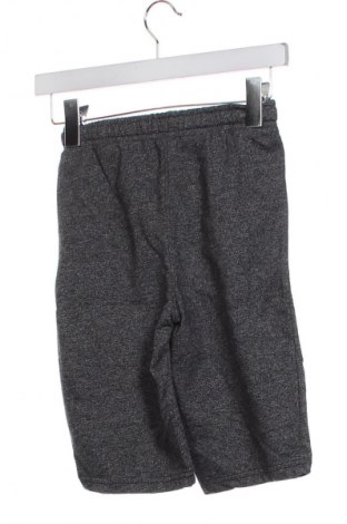 Gyerek rövidnadrág LC Waikiki, Méret 7-8y / 128-134 cm, Szín Szürke, Ár 2 369 Ft