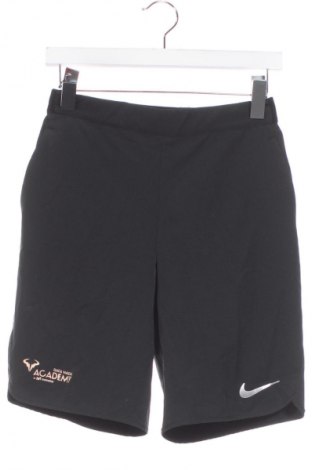 Dětské krátké kalhoty  Nike, Velikost 10-11y/ 146-152 cm, Barva Černá, Cena  439,00 Kč