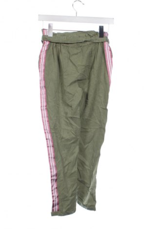 Dětské kalhoty  Blu Kids, Velikost 9-10y/ 140-146 cm, Barva Zelená, Cena  339,00 Kč
