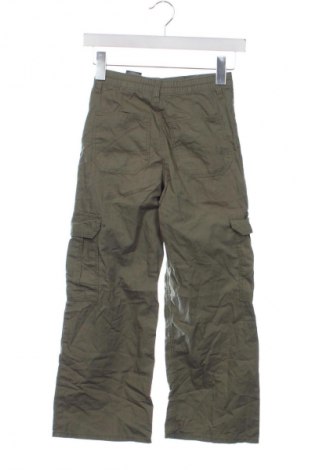 Παιδικό παντελόνι H&M, Μέγεθος 8-9y/ 134-140 εκ., Χρώμα Πράσινο, Τιμή 13,99 €