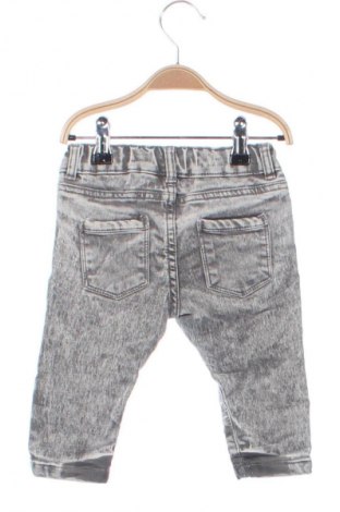 Παιδικό παντελόνι Unbranded, Μέγεθος 6-9m/ 68-74 εκ., Χρώμα Γκρί, Τιμή 13,99 €