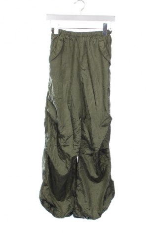 Kinder Sporthose H&M, Größe 12-13y/ 158-164 cm, Farbe Grün, Preis € 17,99