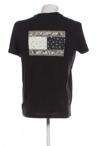 Мъжка тениска Tommy Jeans, Размер S, Цвят Черен, Цена 75,99 лв.