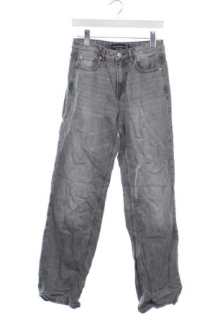 Herren Jeans Stradivarius, Größe M, Farbe Grau, Preis 10,99 €