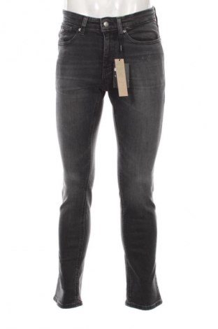 Мъжки дънки Tommy Jeans, Размер S, Цвят Сив, Цена 184,99 лв.