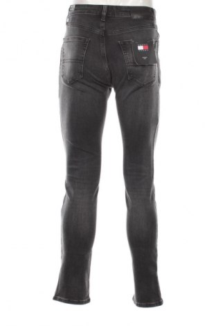 Мъжки дънки Tommy Jeans, Размер S, Цвят Сив, Цена 184,99 лв.
