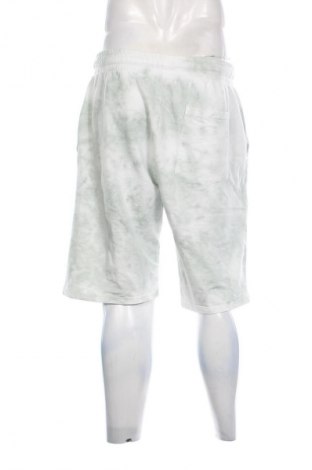 Pantaloni scurți de bărbați McNeal, Mărime L, Culoare Multicolor, Preț 261,99 Lei