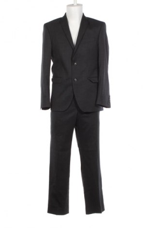Pánský oblek  Pierre Cardin, Velikost M, Barva Vícebarevné, Cena  2 184,00 Kč