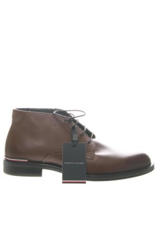 Férfi cipők
 Tommy Hilfiger, Méret 42, Szín Barna, Ár 53 539 Ft