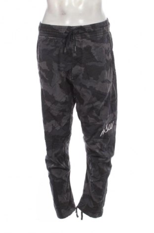 Herrenhose Nike, Größe S, Farbe Mehrfarbig, Preis 46,99 €