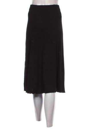 Sukně Bershka, Velikost S, Barva Černá, Cena  379,00 Kč